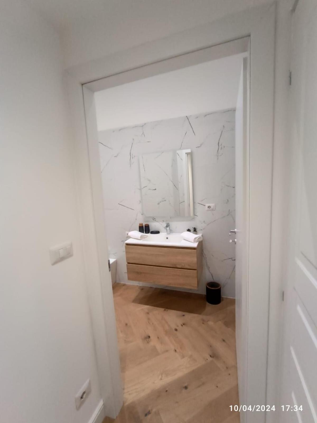 Be-C0 Centrale New Double Suite Milan Exterior photo